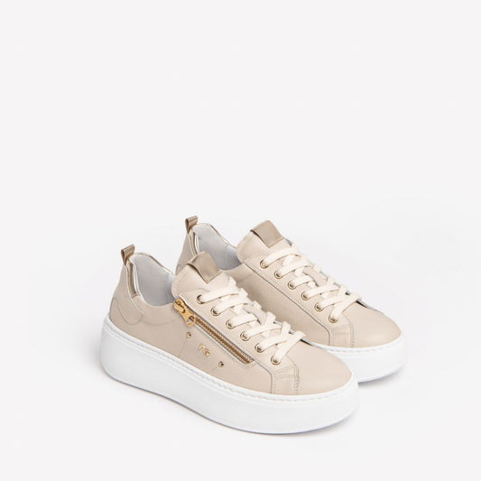 Beige sneaker med platå